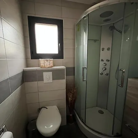 Villa En Ardèche Avec Accès Direct à La Rivière